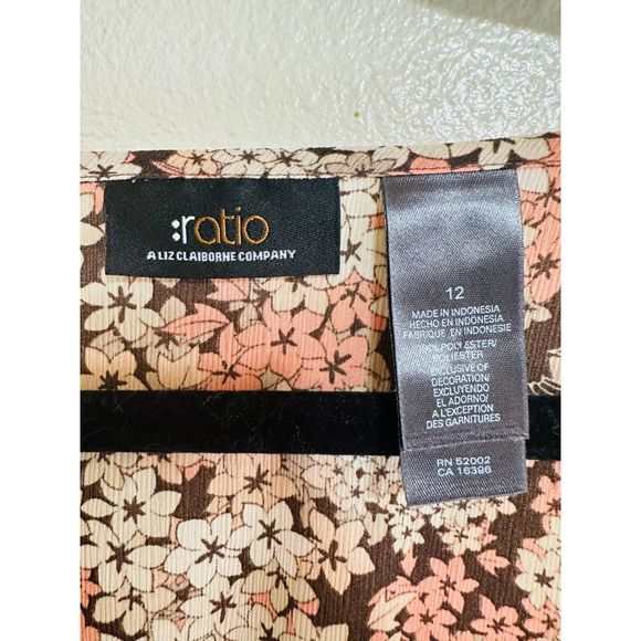 Ratio by Liz Claiborne BOHO Sheer Babydoll Top with Crocheted Neckline, Size 12 - Picture 3 of 4